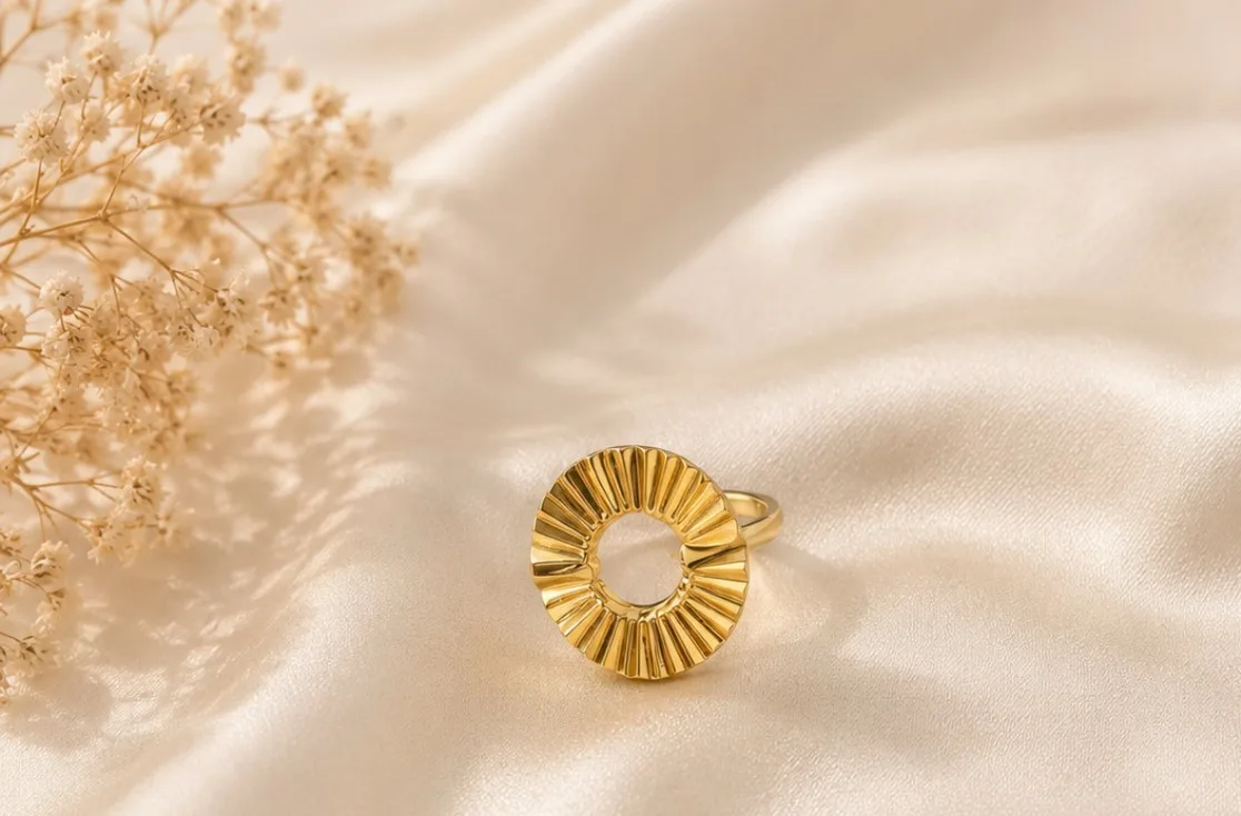 Eclipse Shield Signet Ring